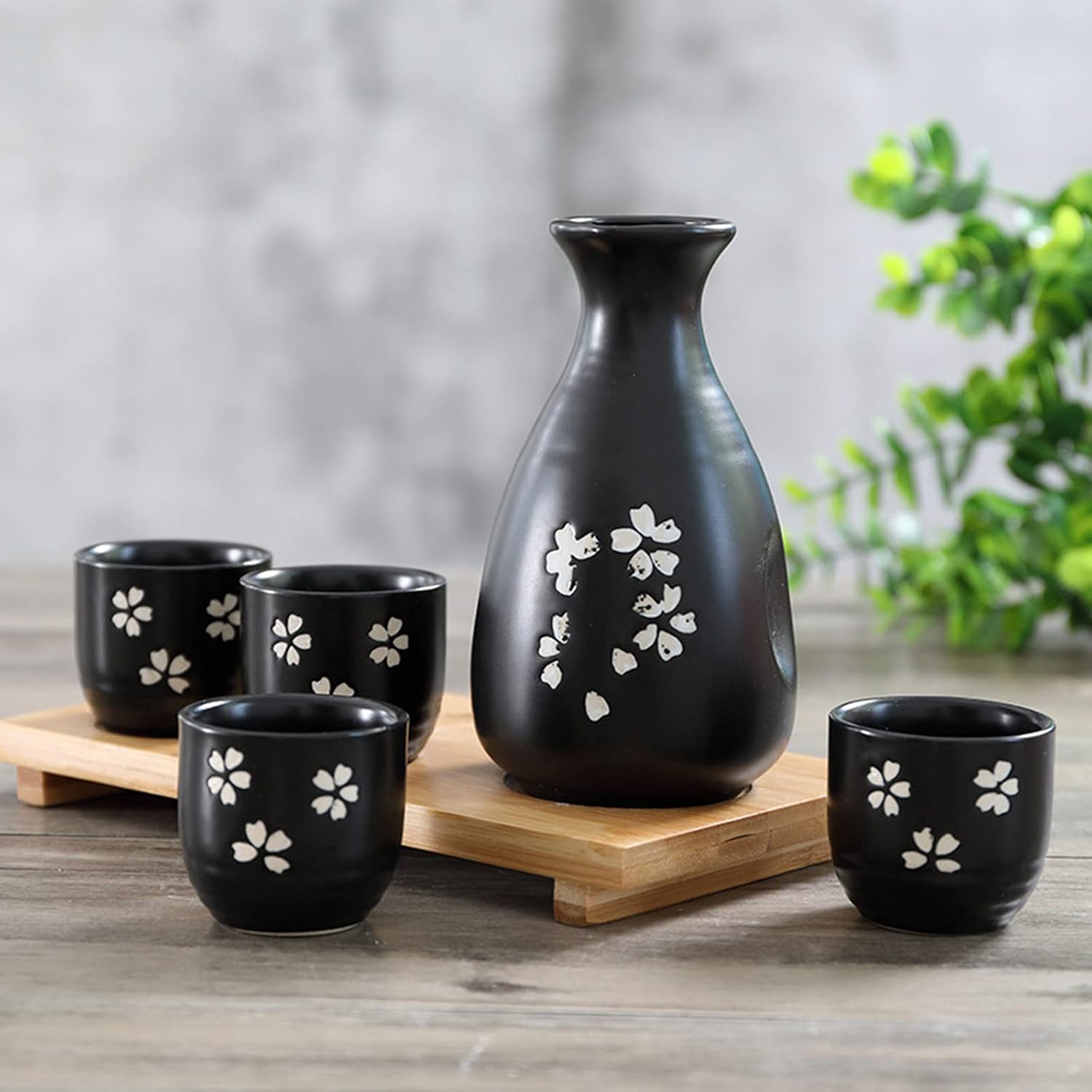 Japanese Sake Set Traditional Cherry Blossom 1 Bottle and 4 Cups with Bamboo Tray Sake Serving Set, Black